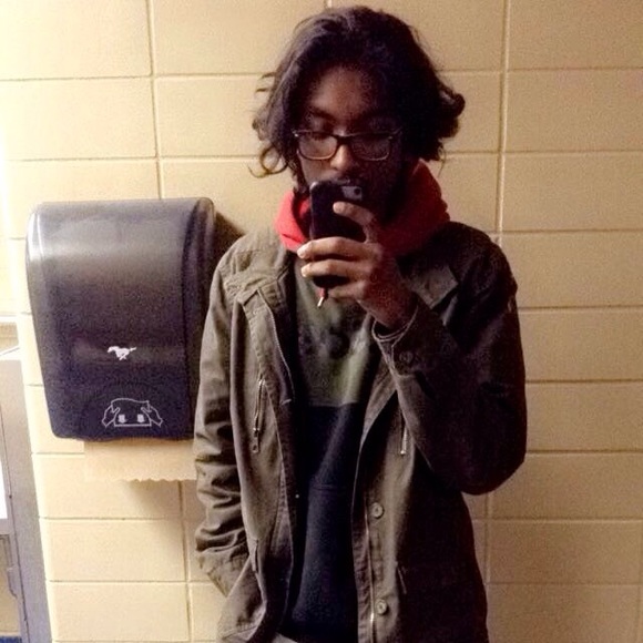 Meet your Posher, Kevin - Picture 1 of 1